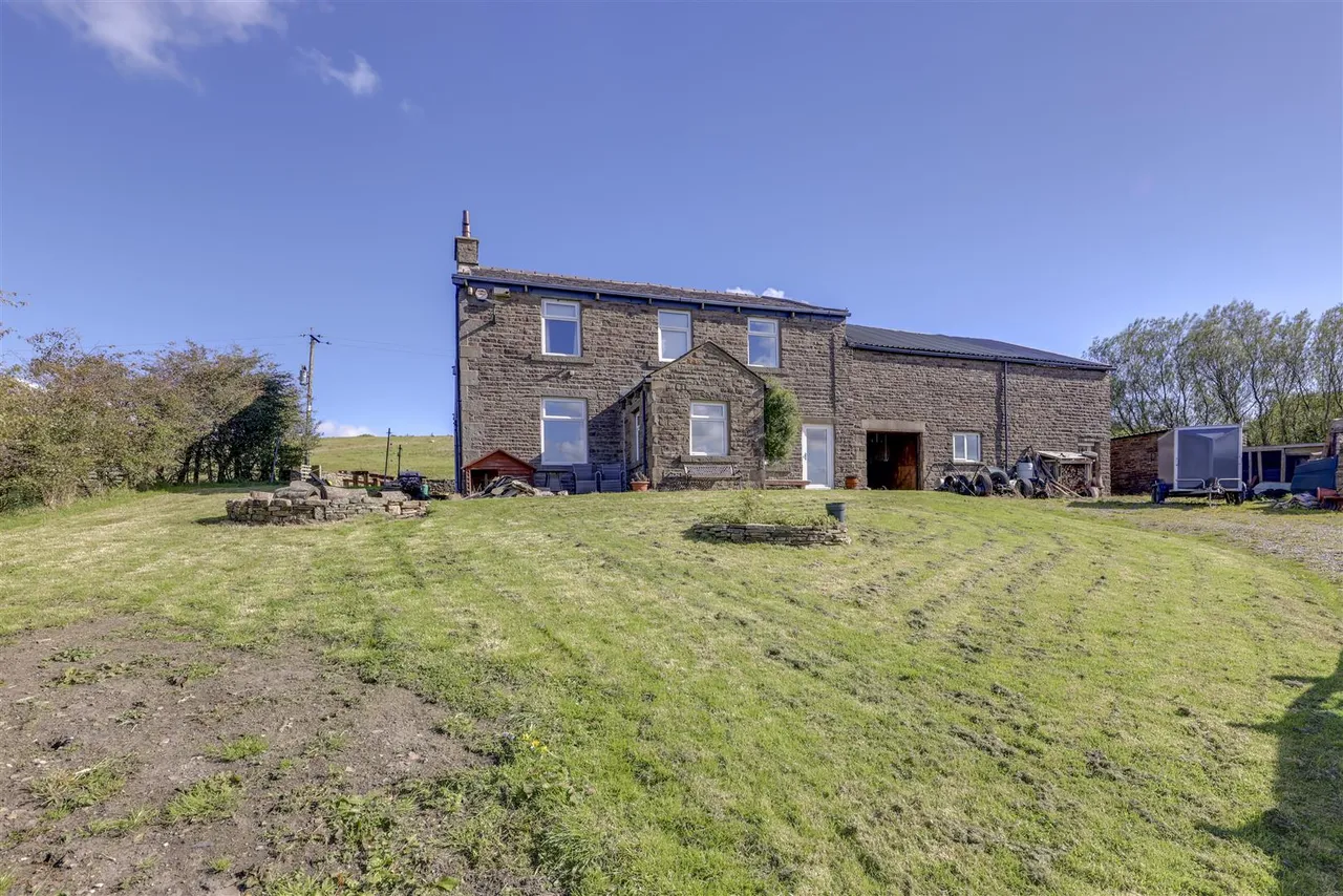 Lower Brex Farm, Brex, photo 6