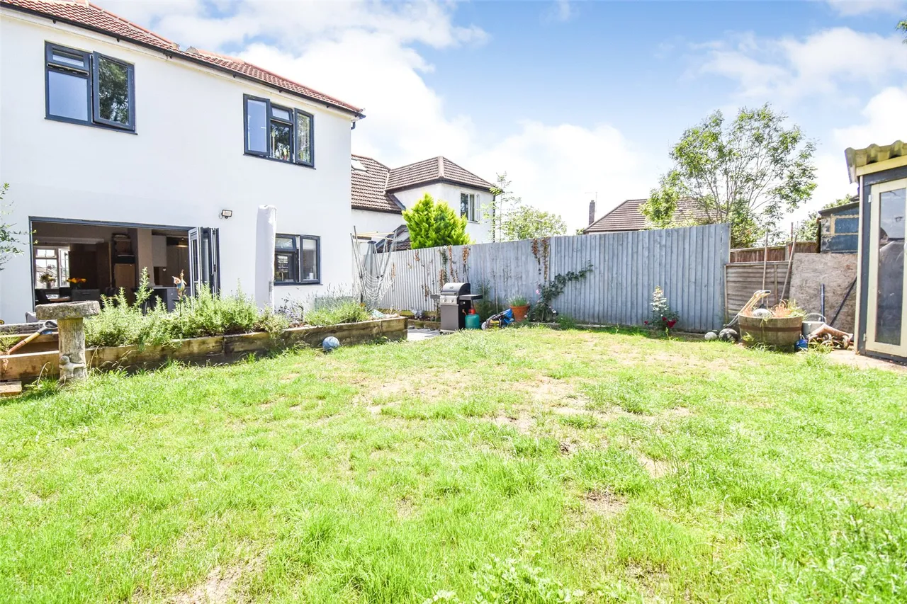 Clive Road, Aldershot, Hampshire, GU12 4RE, photo 18