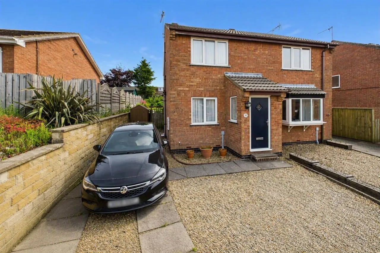 2 bed house for sale — Ellerburn Drive, Bridlington