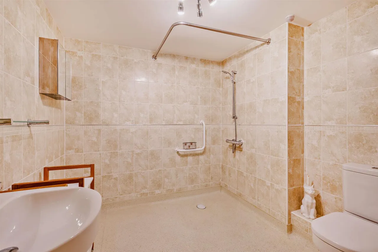 Chester Way, Northwich, CW9, photo 6