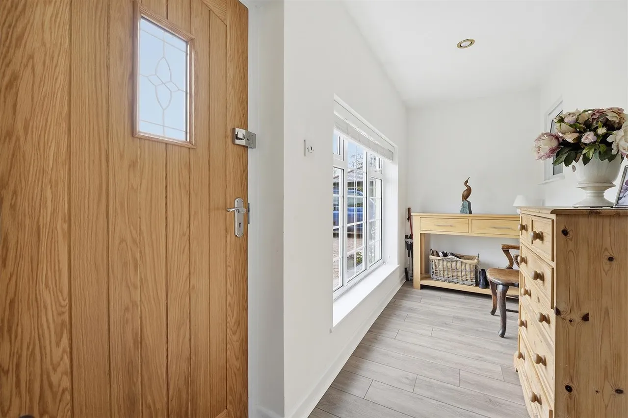 Meadow Drive, Prestbury, photo 8
