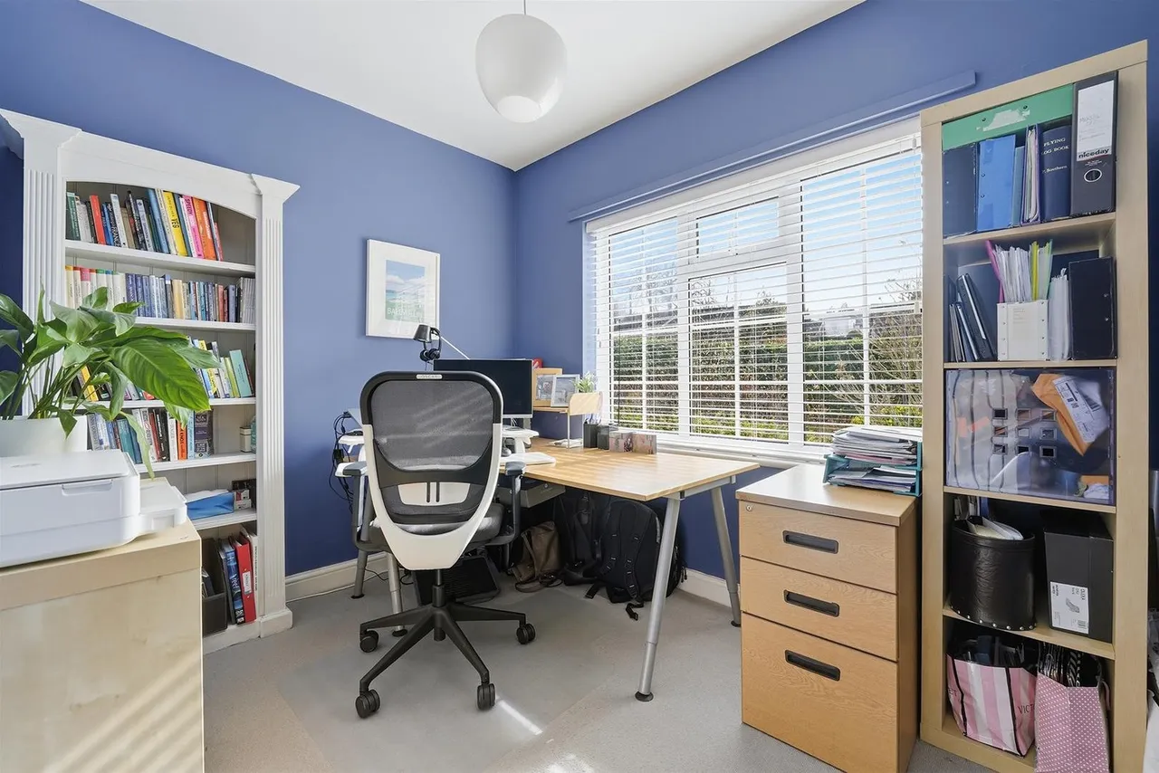 Meadow Drive, Prestbury, photo 10