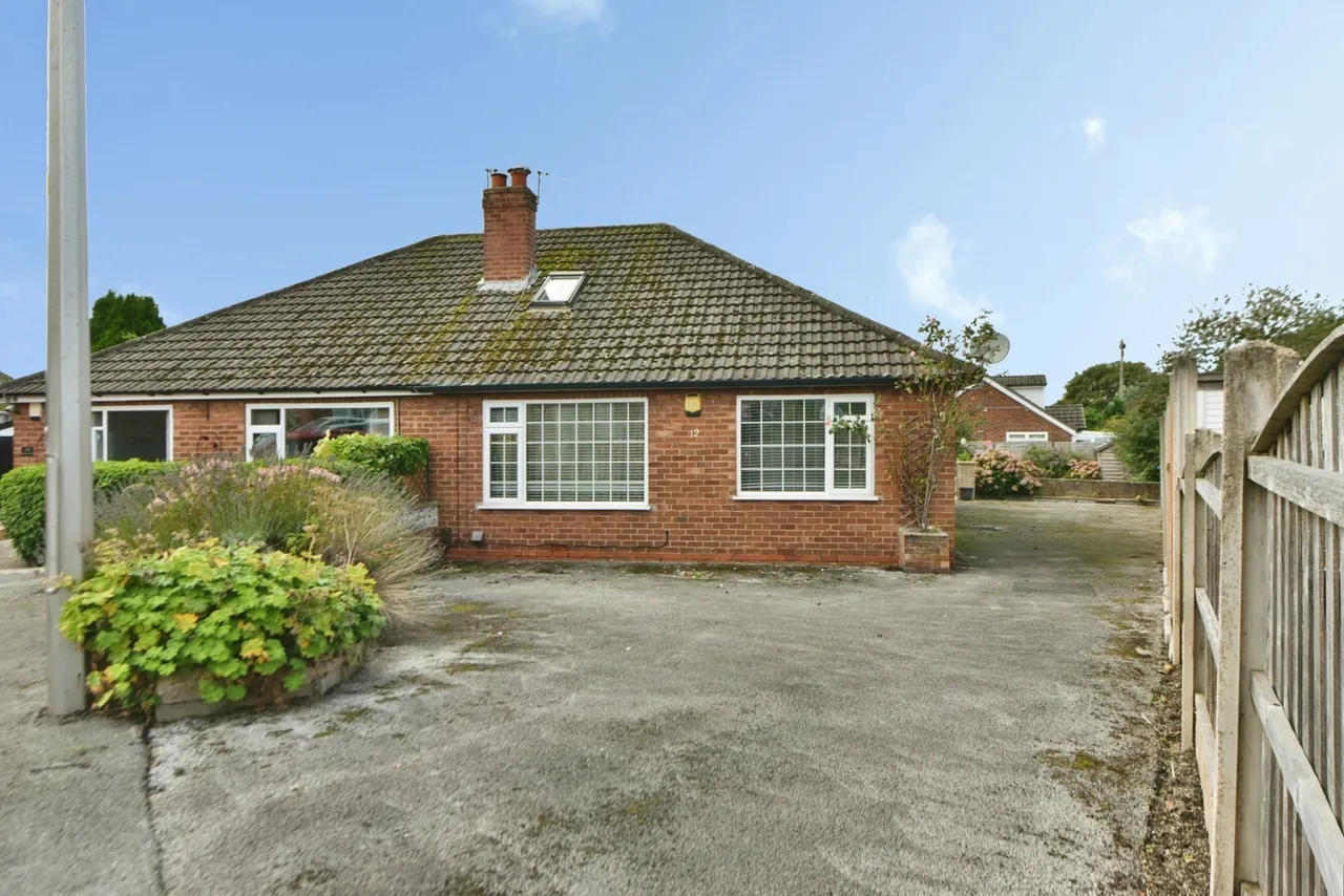 Begley Close, Romiley, Stockport, Greater Manchester, SK6, photo 22