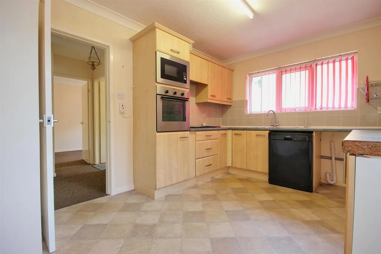 Beckside, Hornsea, photo 5