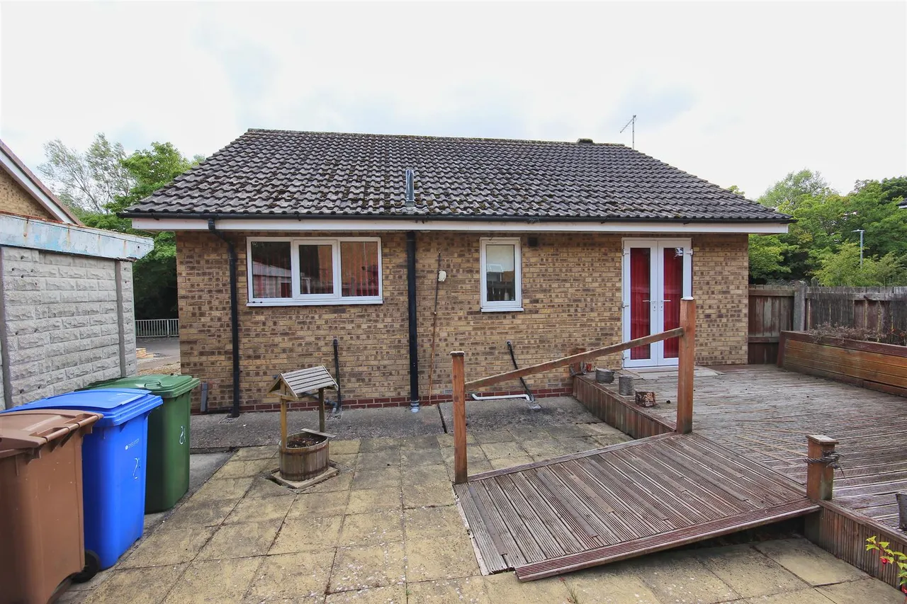 Beckside, Hornsea, photo 15