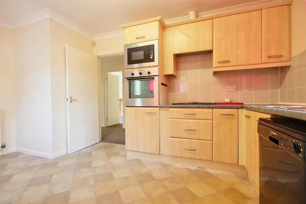Beckside, Hornsea, photo 6