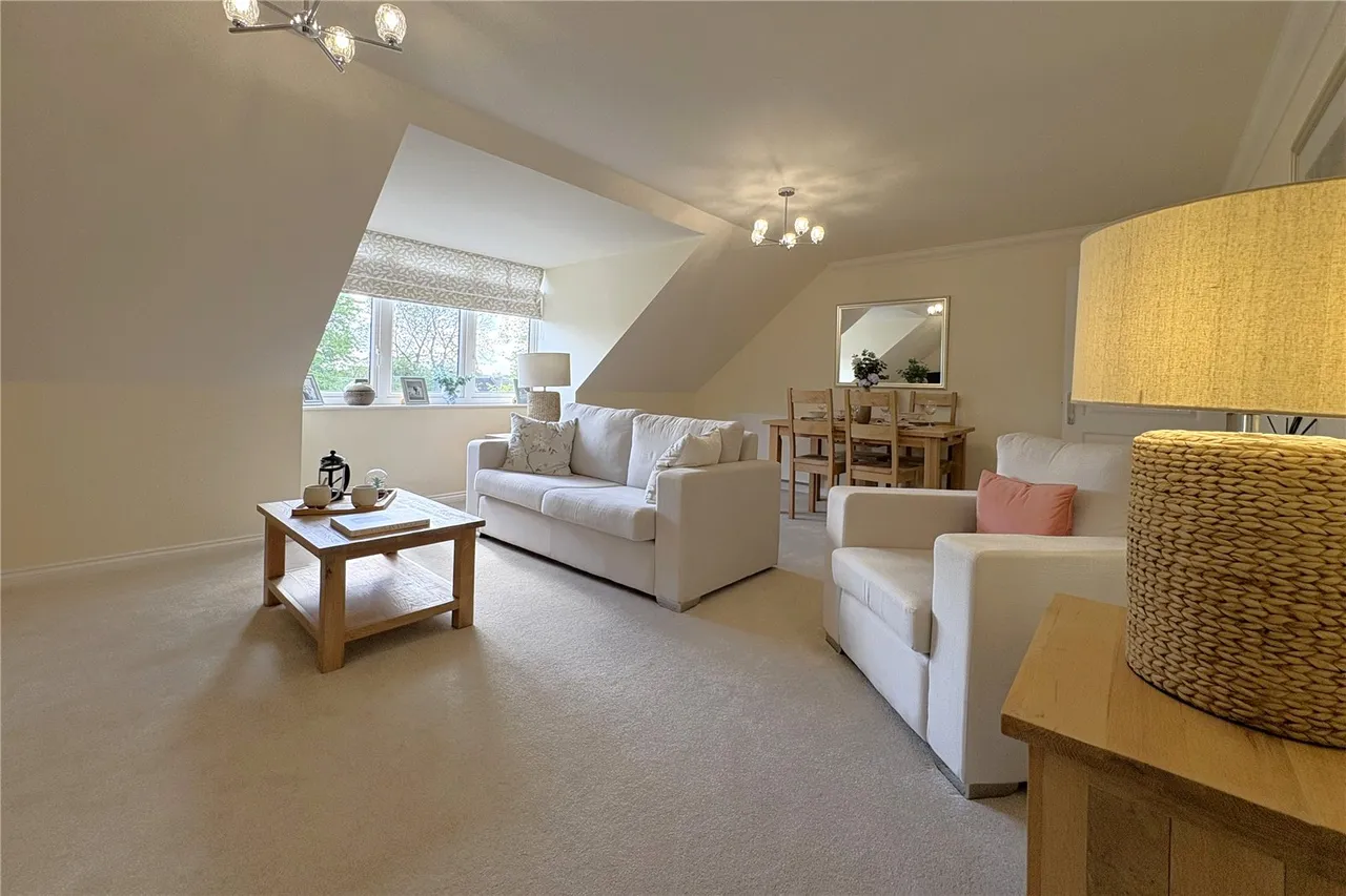 Thorpe Road, Staines-upon-Thames, TW18, photo 4