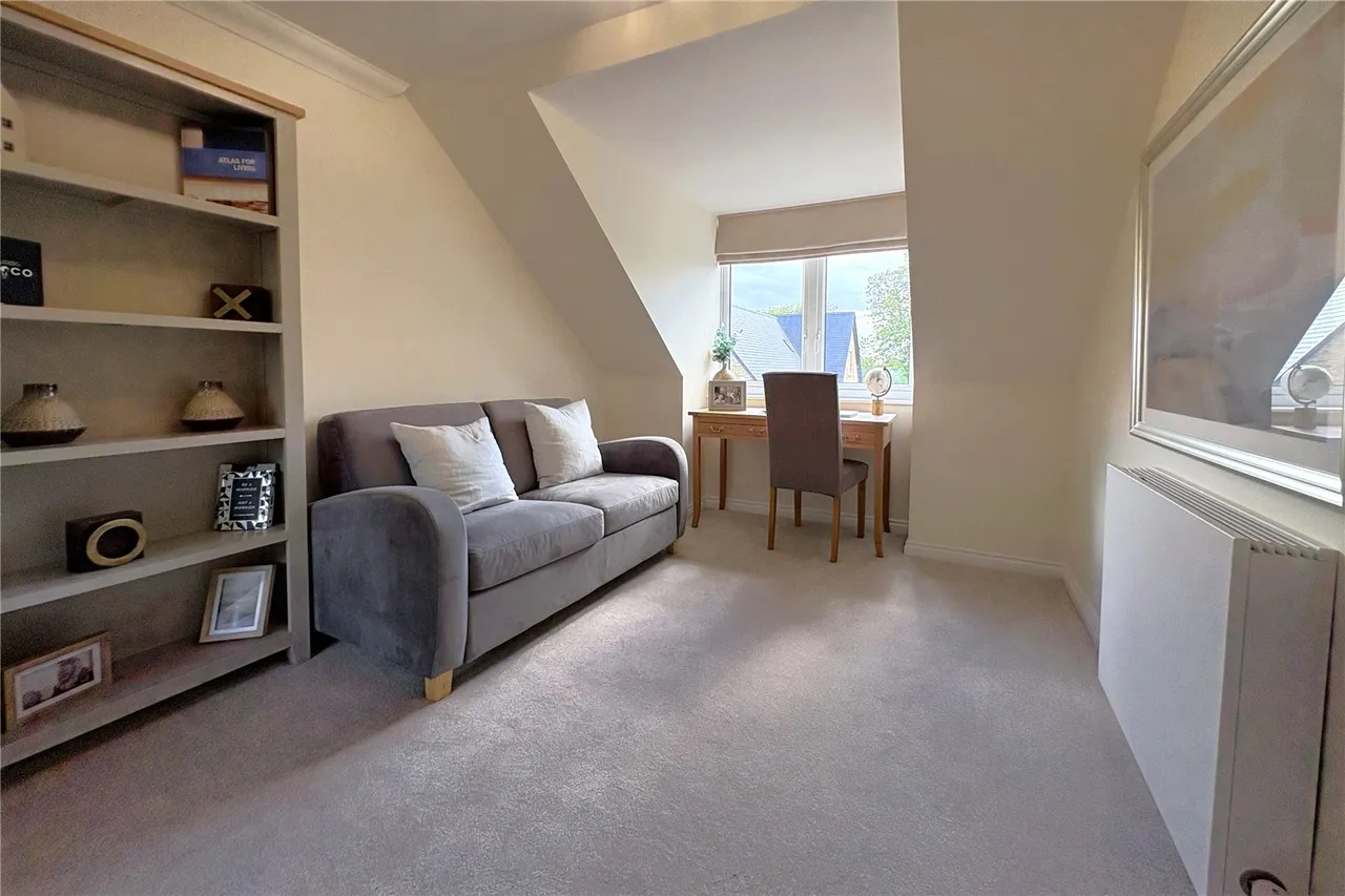 Thorpe Road, Staines-upon-Thames, TW18, photo 10