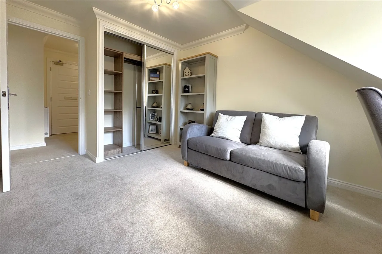 Thorpe Road, Staines-upon-Thames, TW18, photo 11