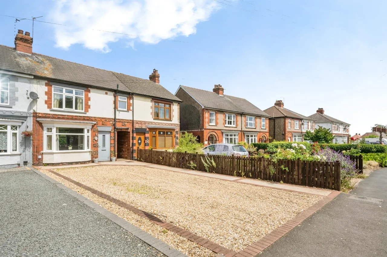 3 bed house for sale — West Street, Winterton, Scunthorpe