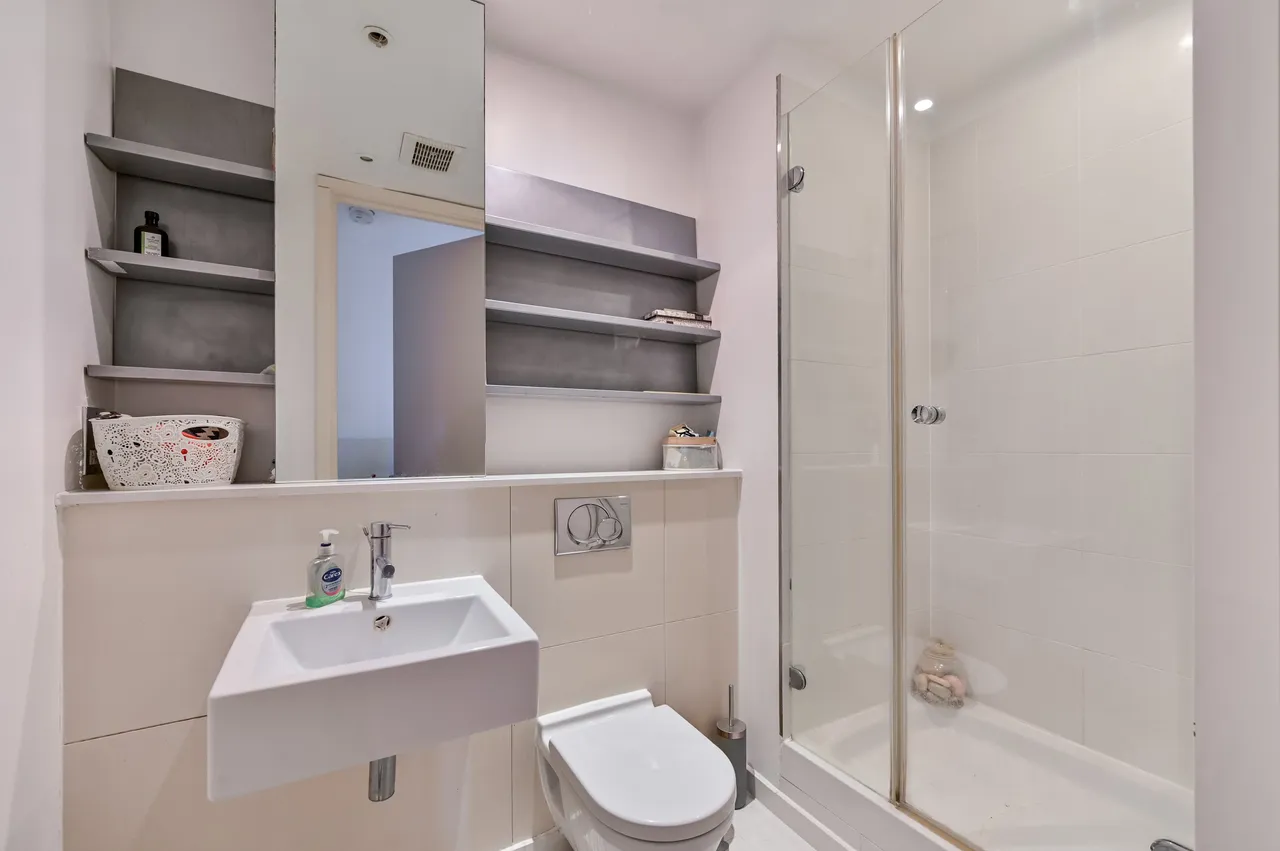 21 Aura House, Kew Riverside, 39 Melliss Avenue, Richmond, photo 6