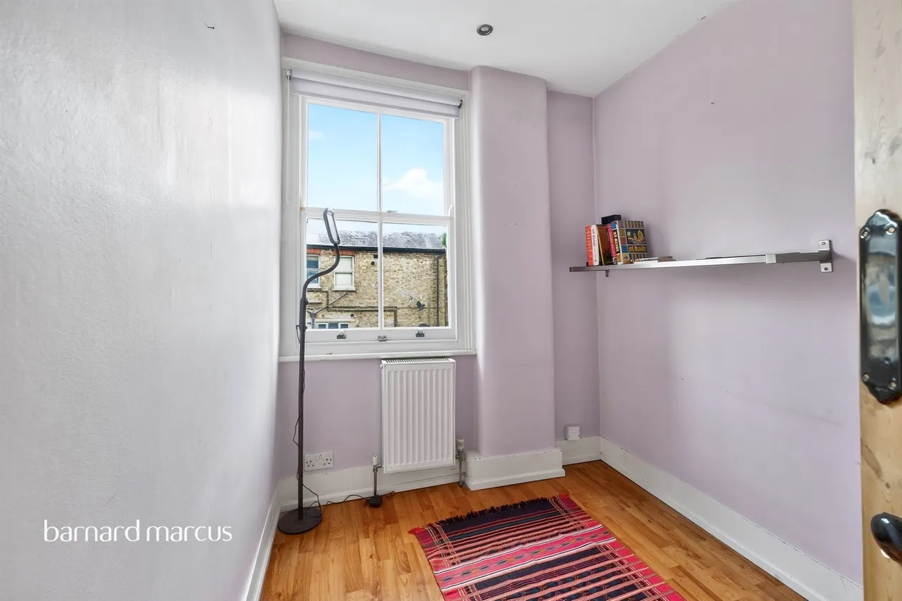 Nether Street, London, N12, photo 12