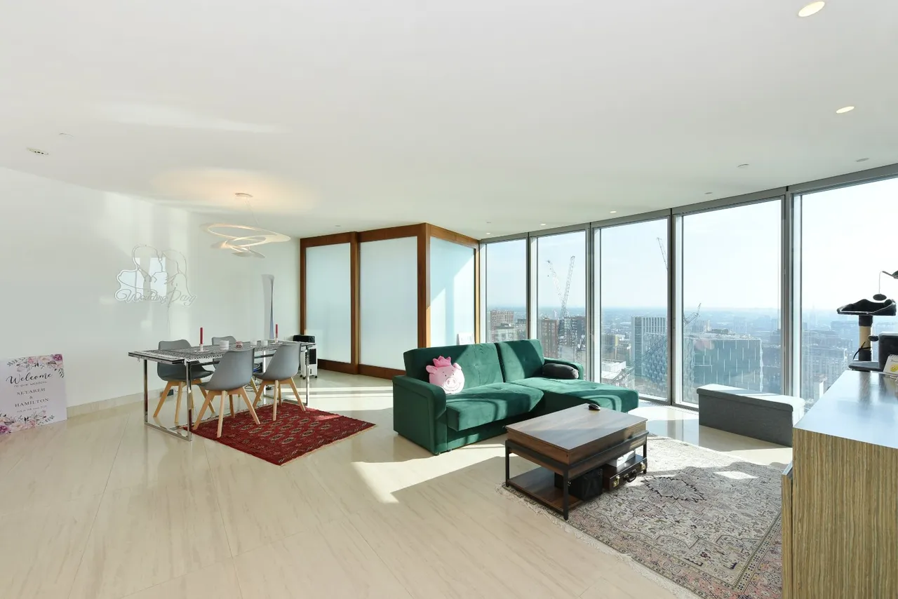2 bed flat for sale, St George Wharf, Battersea, SW8