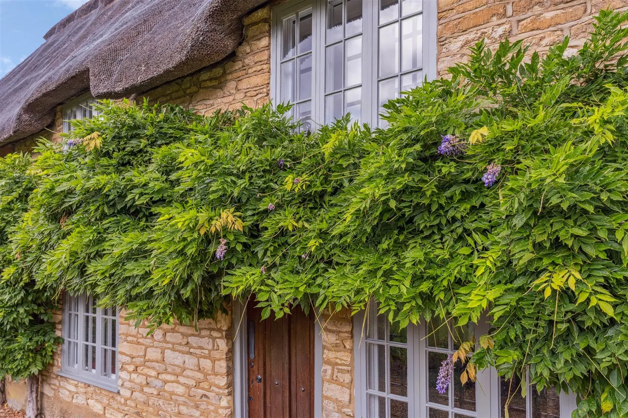 High street, Sherington, photo 36