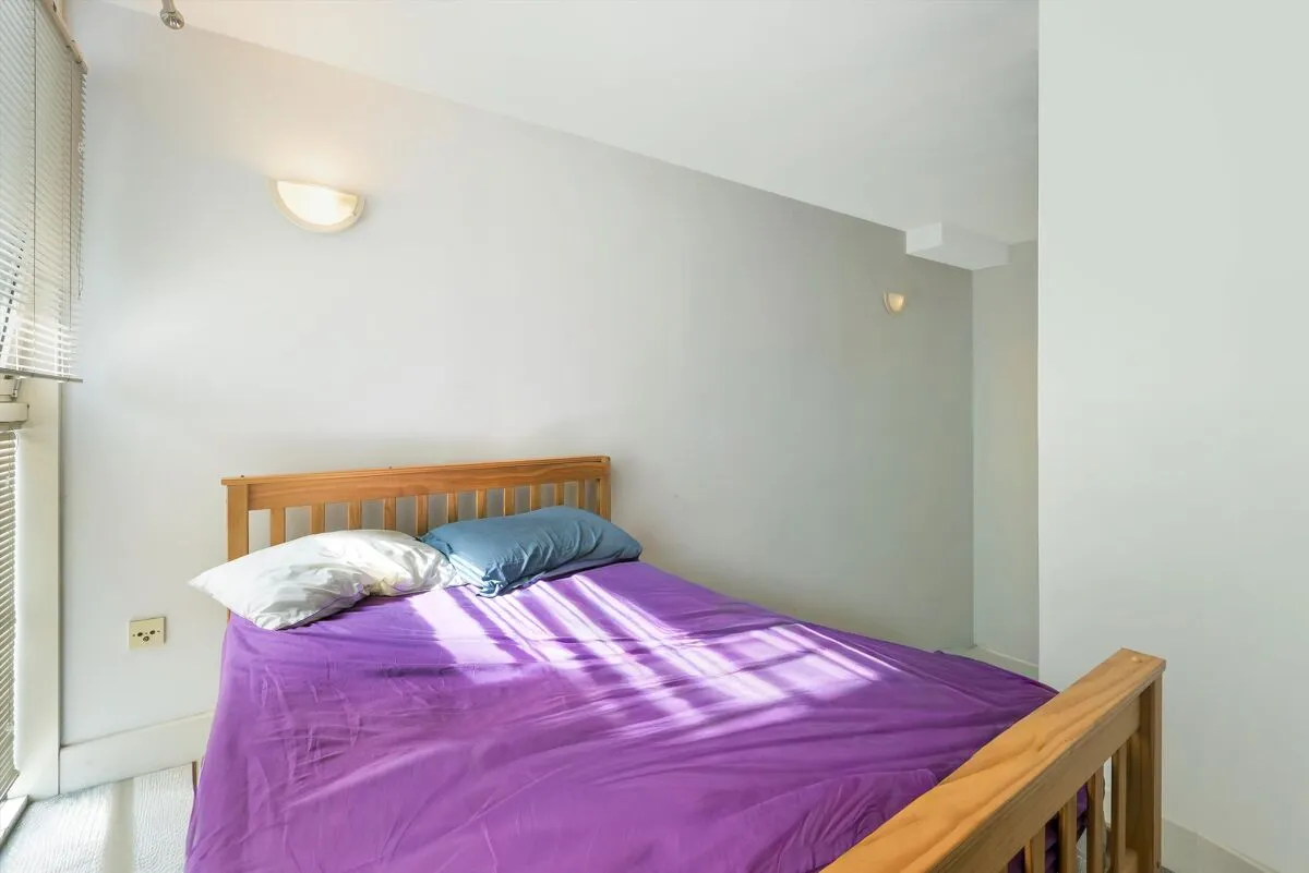 Artichoke Hill, London, E1W, photo 3