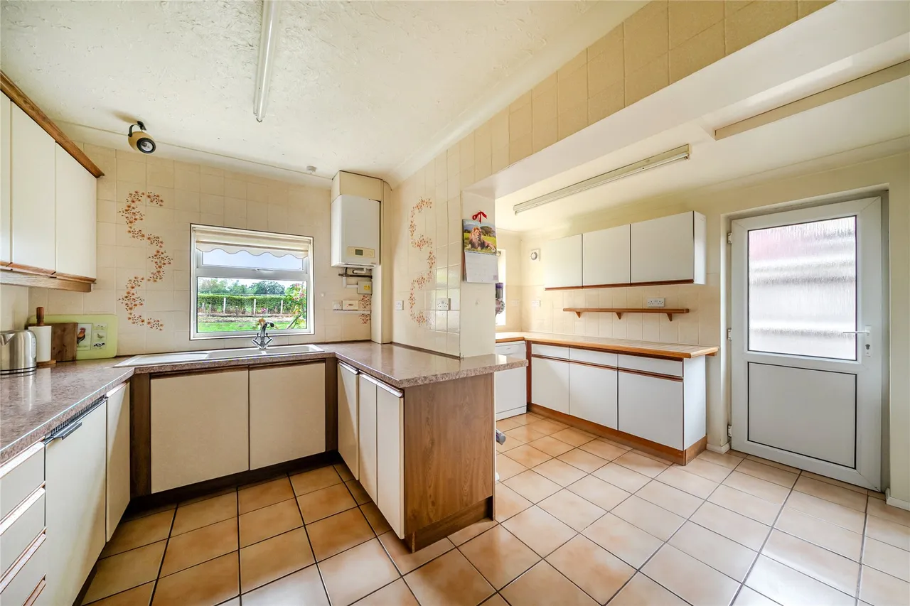 Tuckey Grove, Send Marsh, GU23, photo 6