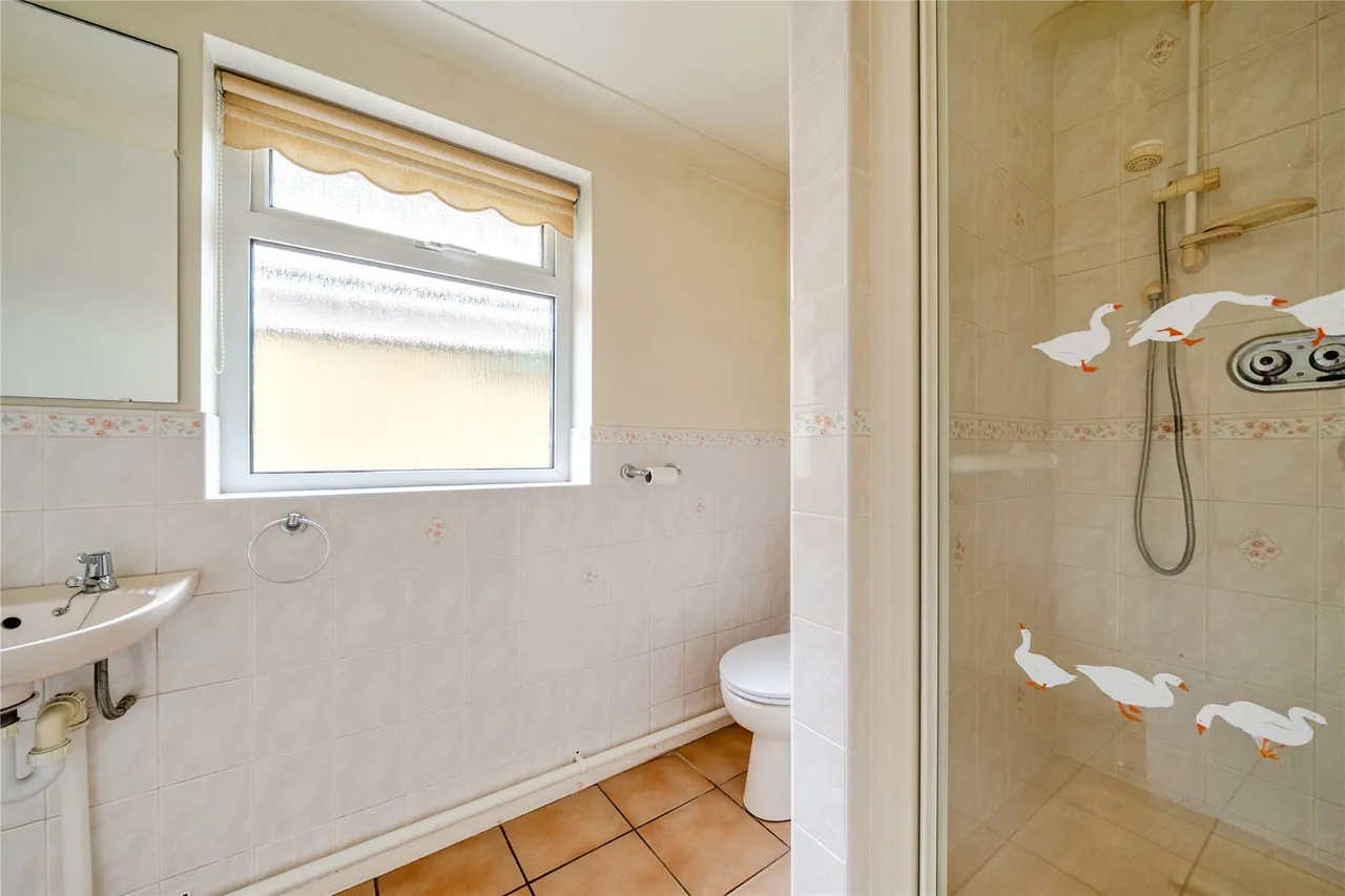 Tuckey Grove, Send Marsh, GU23, photo 15