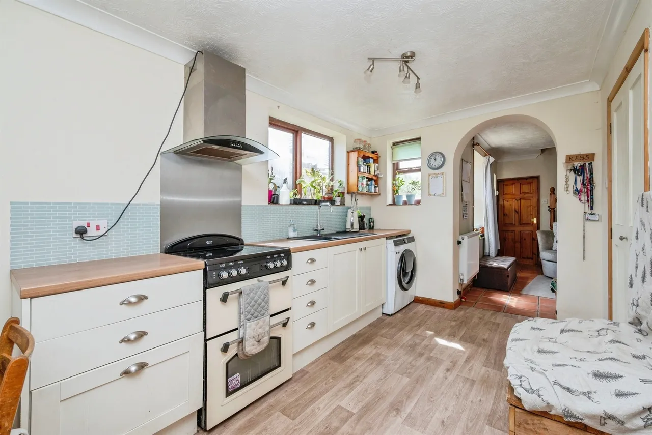 Court Road, Rollesby, Great Yarmouth, photo 8