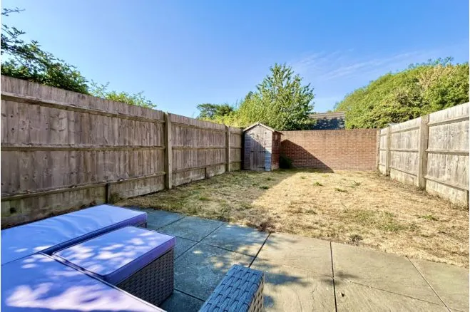 Queen's Crescent, Shrivenham, SN6, photo 4