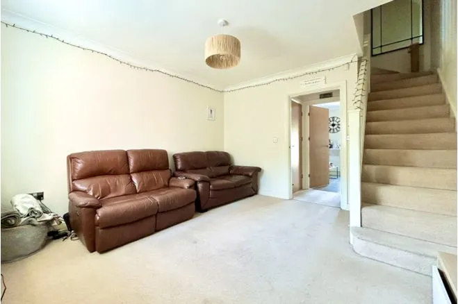 Queen's Crescent, Shrivenham, SN6, photo 8