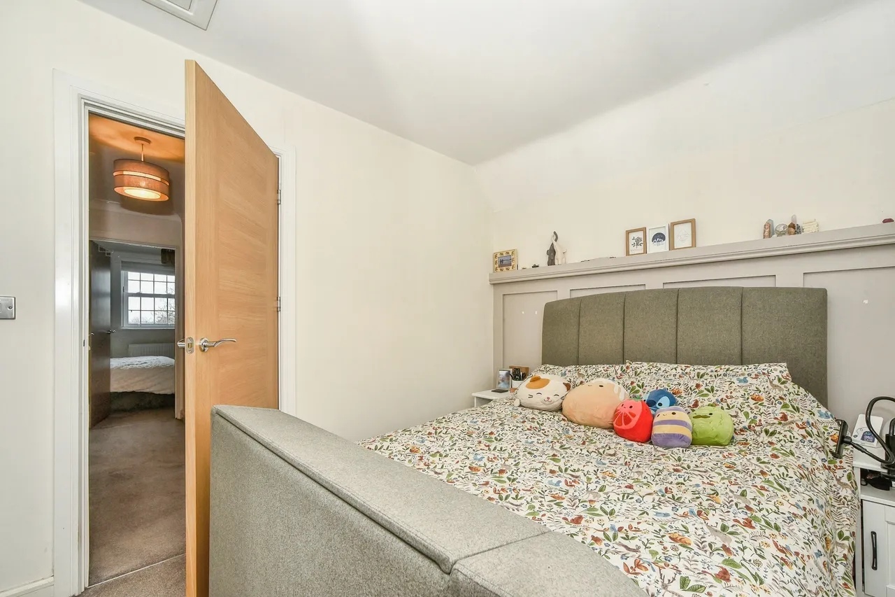 Queen's Crescent, Shrivenham, SN6, photo 15