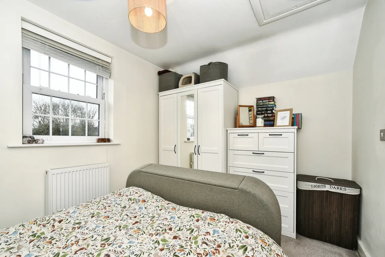 Queen's Crescent, Shrivenham, SN6, photo 16