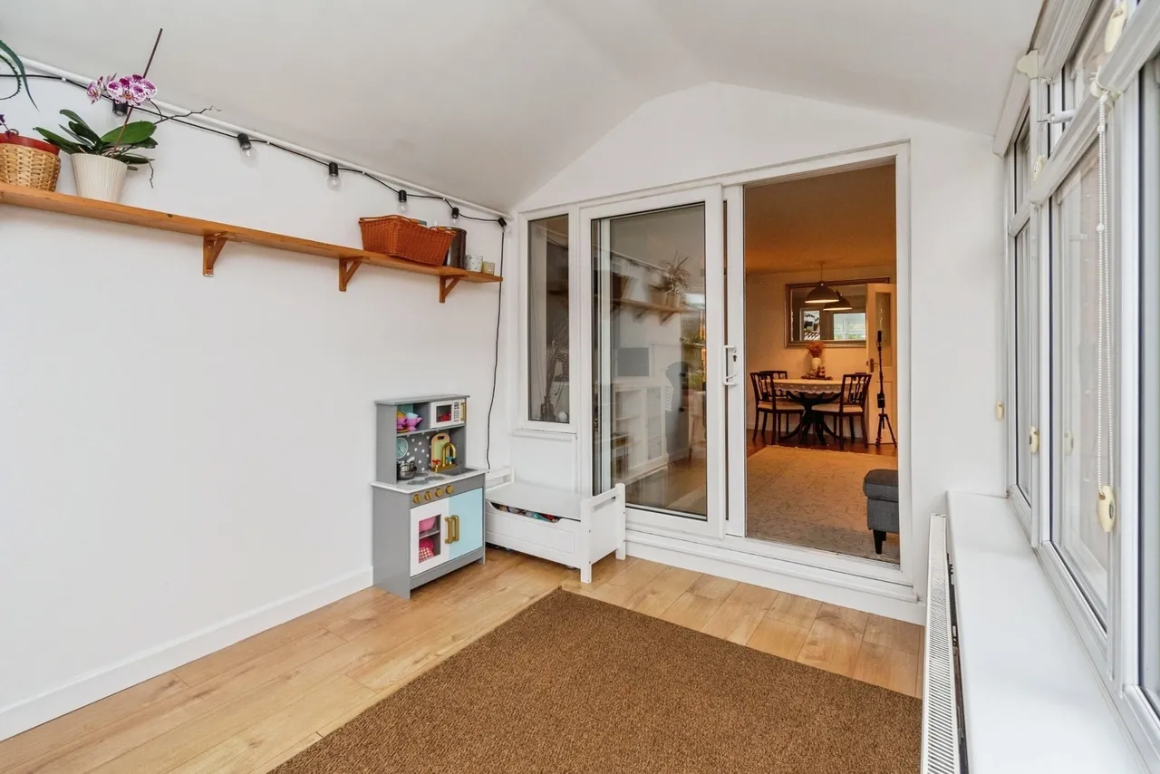 Conway Crescent, Willenhall, WV12, photo 8