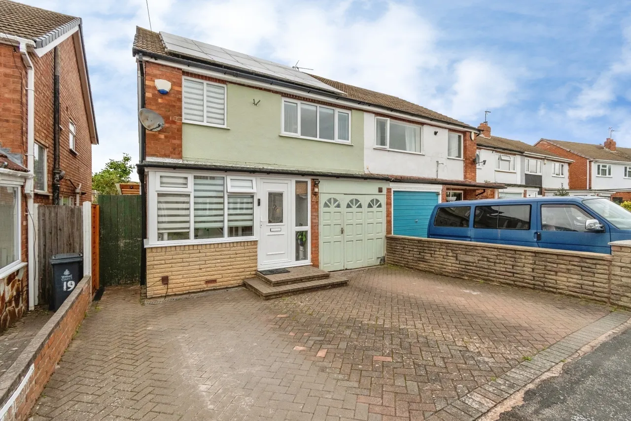 3 bed house for sale, Conway Crescent, Willenhall, WV12
