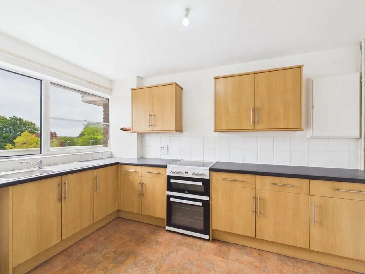 Broadfield, Crawley, photo 2