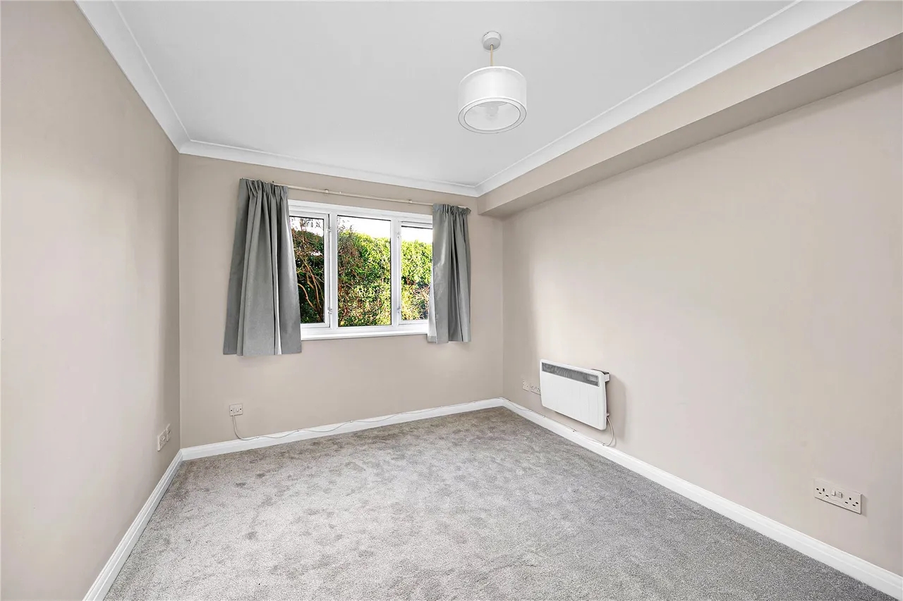 Varsity Drive, Twickenham, TW1, photo 6