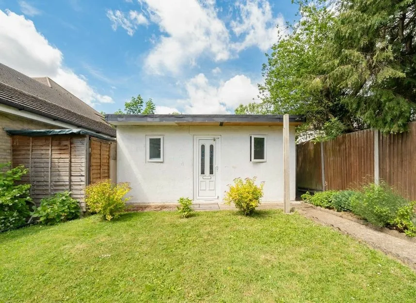 Watford Way, Hendon, NW4, photo 5