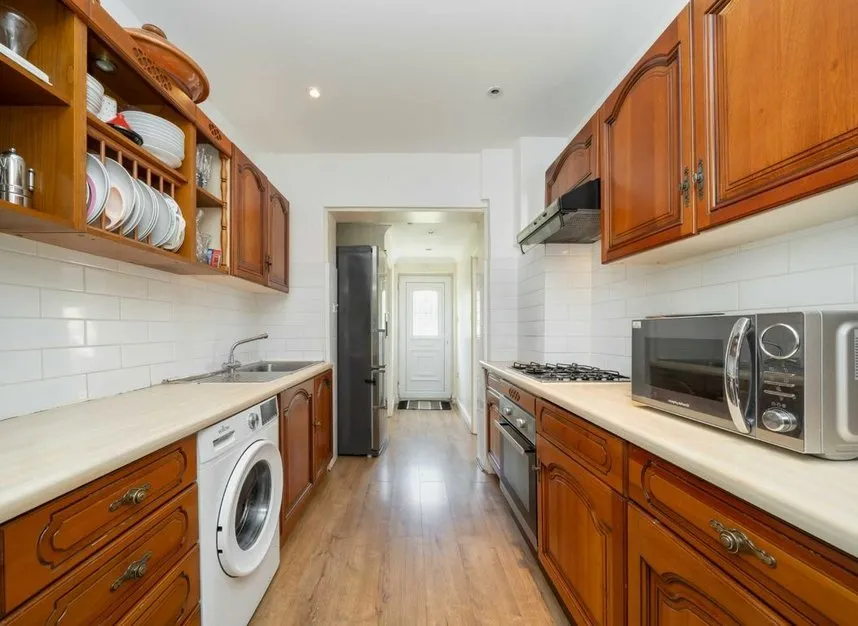 Watford Way, Hendon, NW4, photo 7