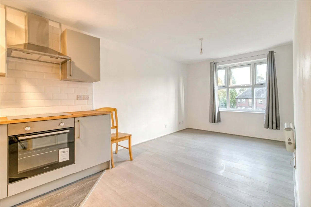 Portland Road, London, N15, photo 2