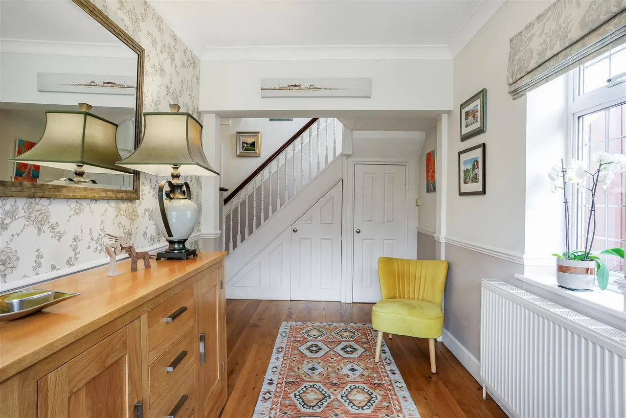Abinger Avenue, Cheam, SM2 7LJ, photo 6