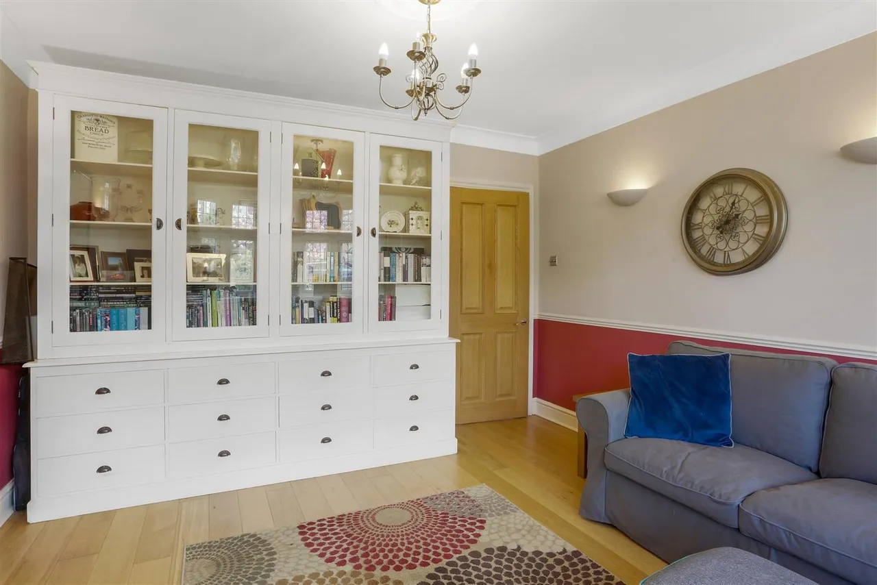 Abinger Avenue, Cheam, SM2 7LJ, photo 8