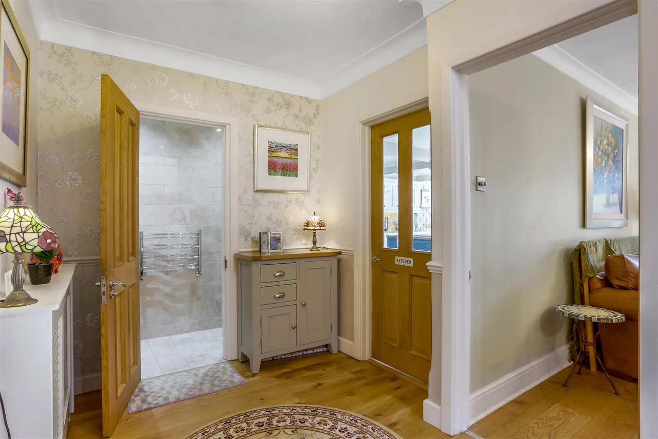 Abinger Avenue, Cheam, SM2 7LJ, photo 9