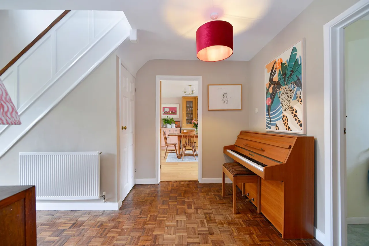 Grove Road, Cranleigh, GU6, photo 5