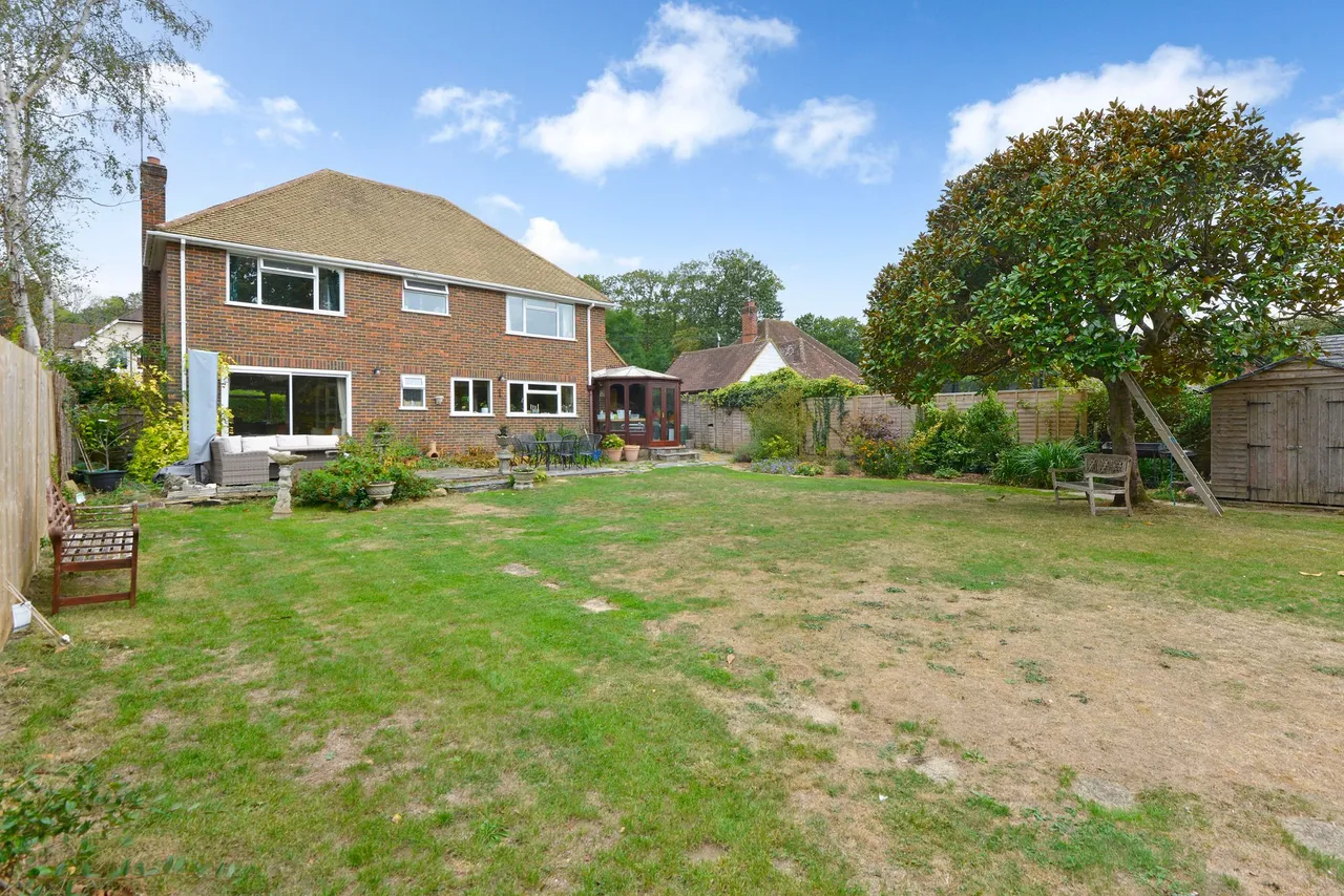 Grove Road, Cranleigh, GU6, photo 19