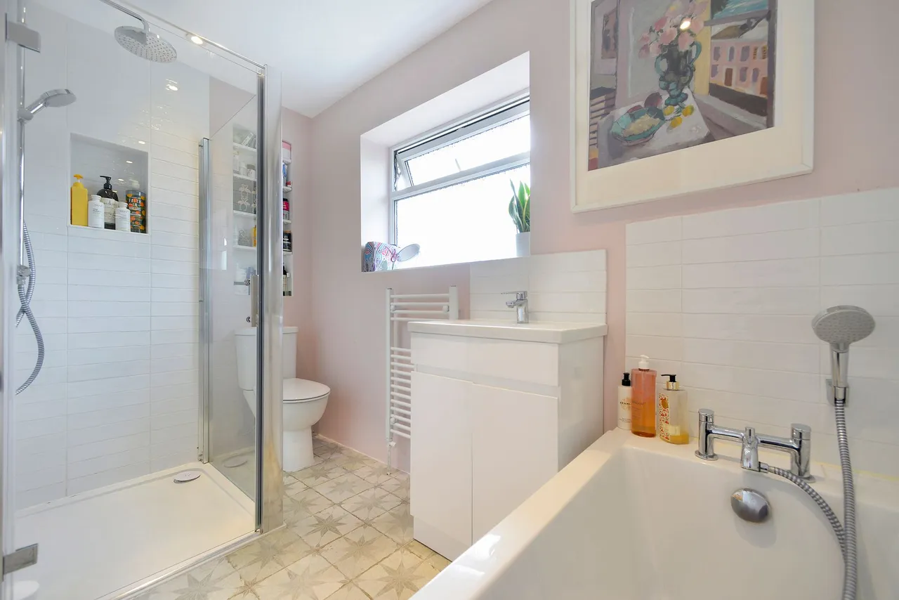 Grove Road, Cranleigh, GU6, photo 15