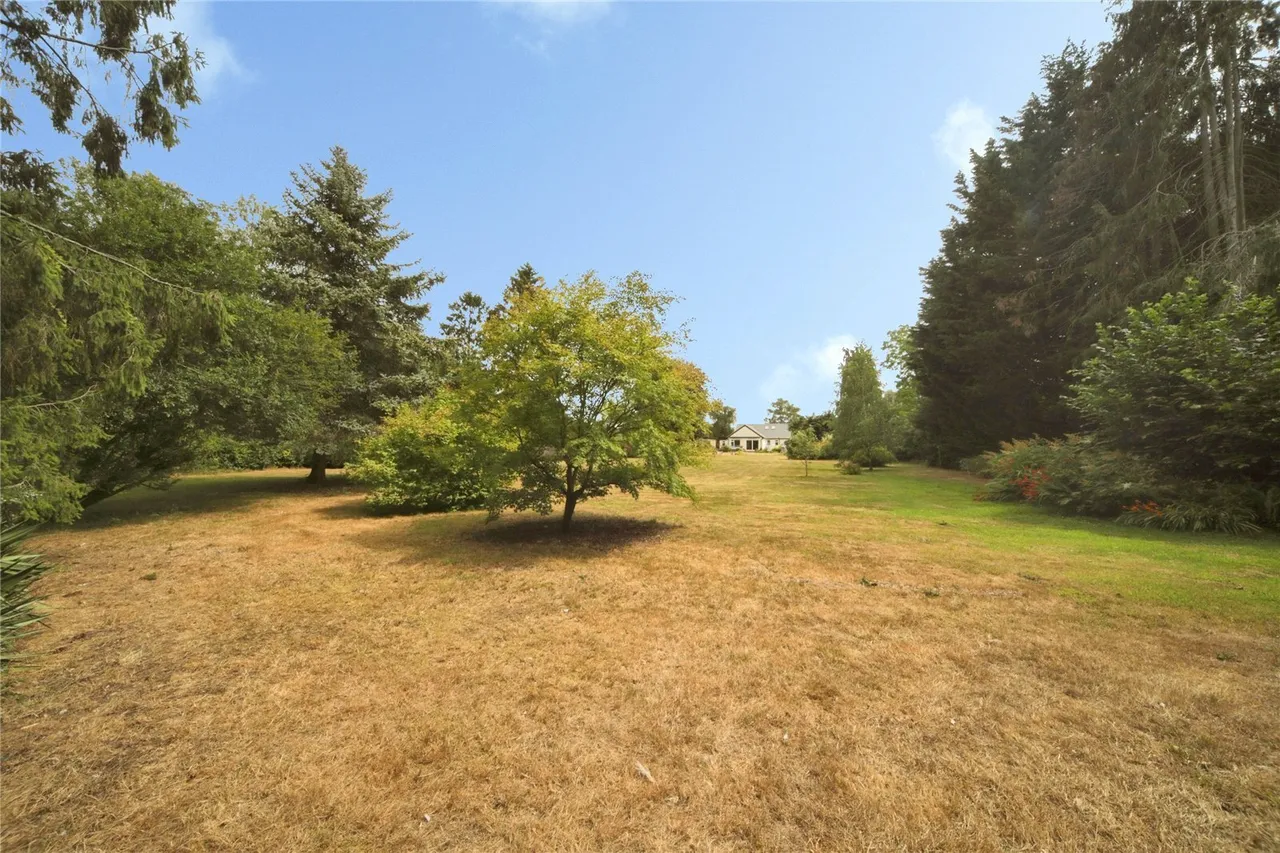 White Elm Road, Woolpit, Bury St. Edmunds, Suffolk, IP30, photo 18