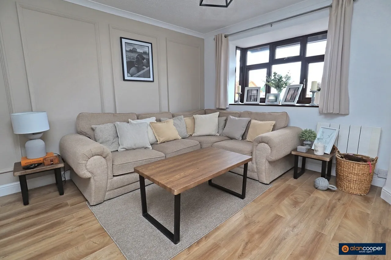 St. Michaels Way, Nuneaton, CV10, photo 3