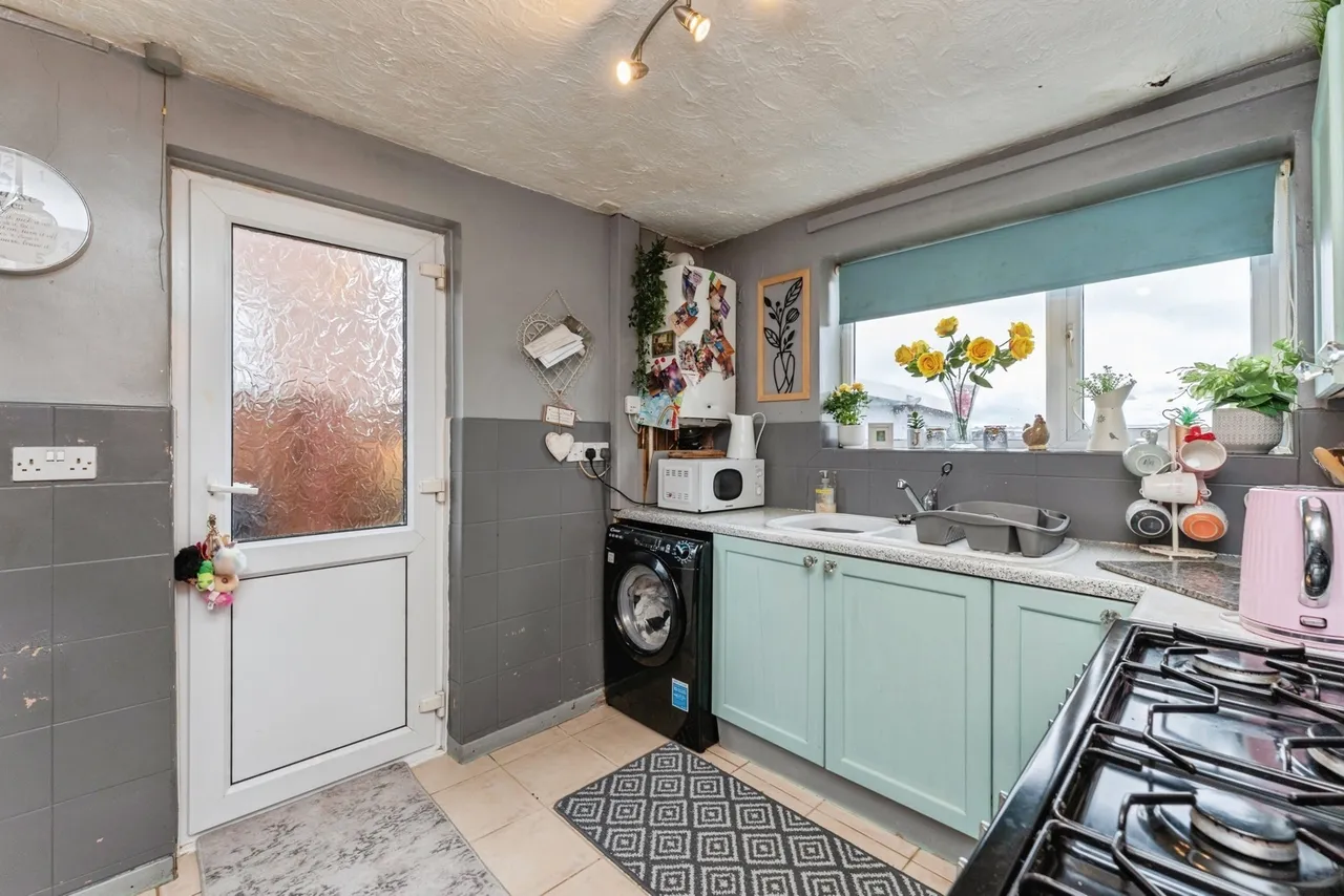 Abbots Walk, Holywell, CH8, photo 3