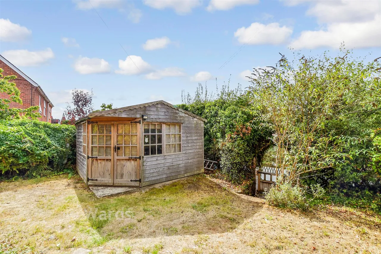 Lees Road, Yalding, ME18, photo 15