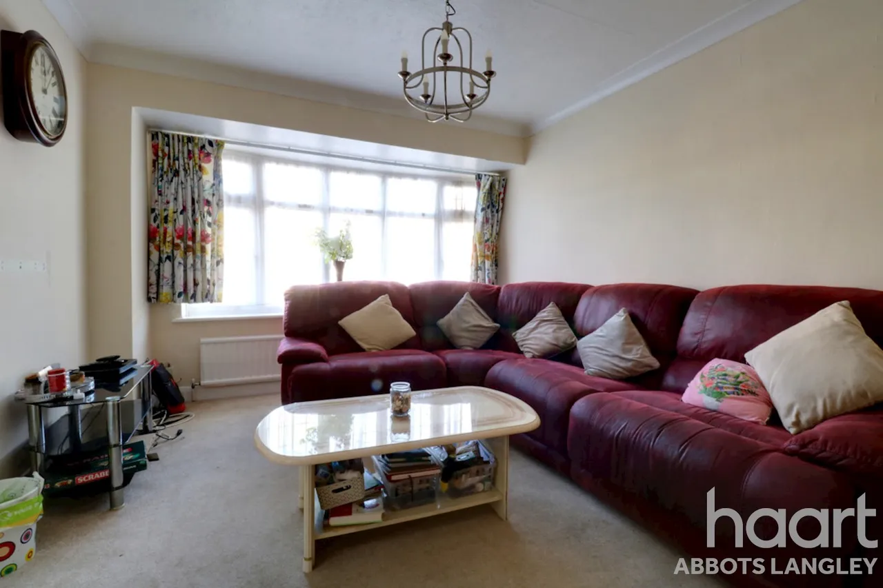 Meadow Road, Watford, WD25, photo 8