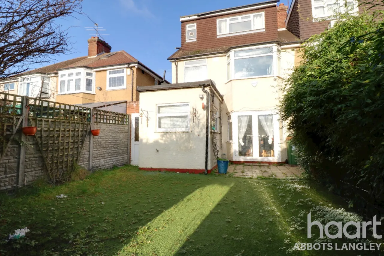 Meadow Road, Watford, WD25, photo 16