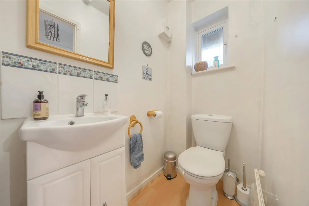 Ash Hill Close, Bushey, WD23, photo 11