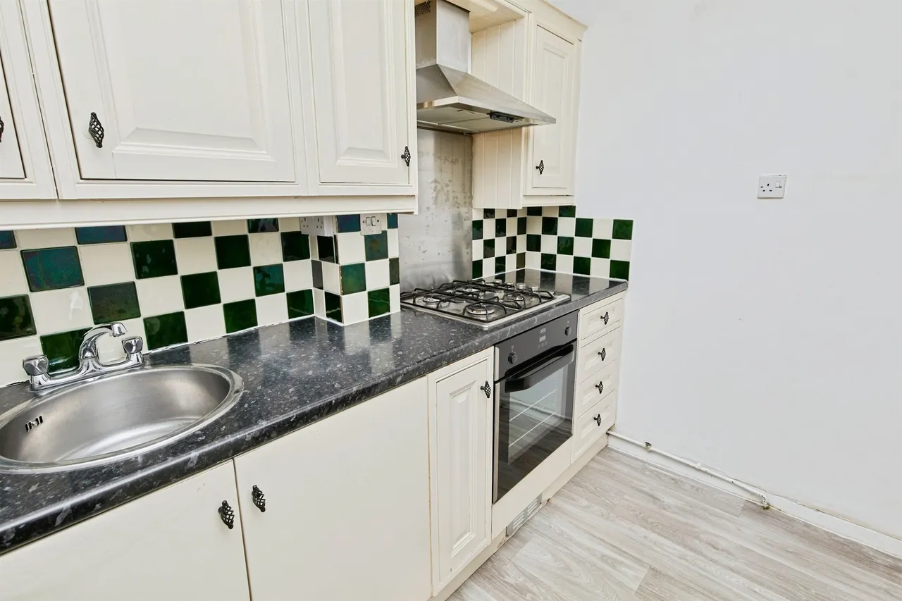 Harper Court, Burton-On-Trent, DE13, photo 12