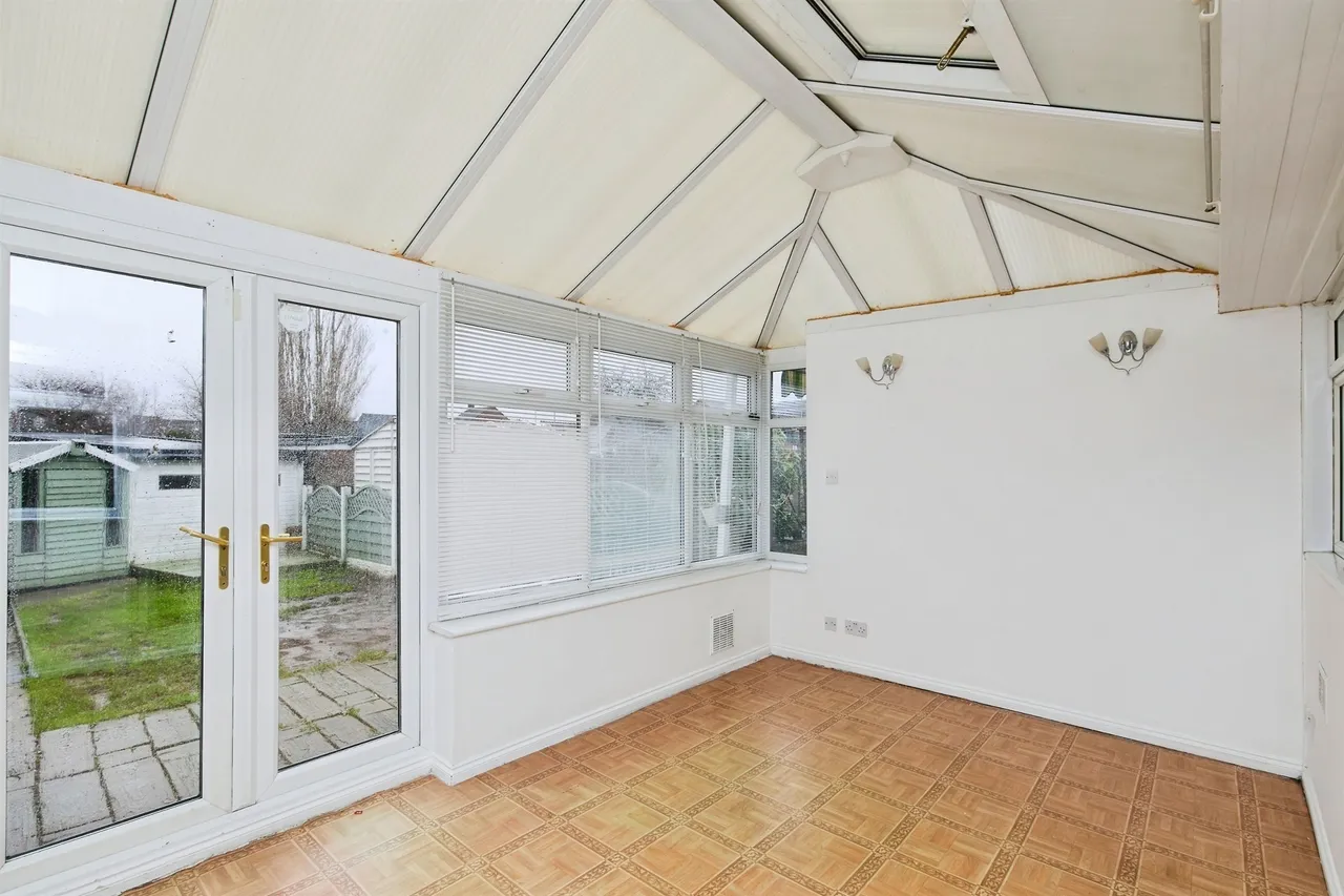 Harper Court, Burton-On-Trent, DE13, photo 8