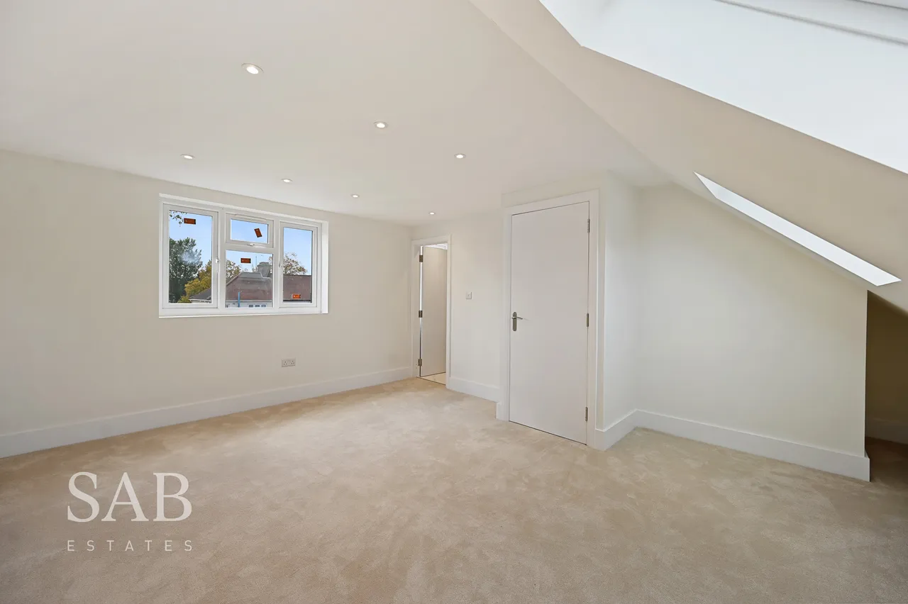 Eastcote Avenue, Greenford, UB6, photo 10