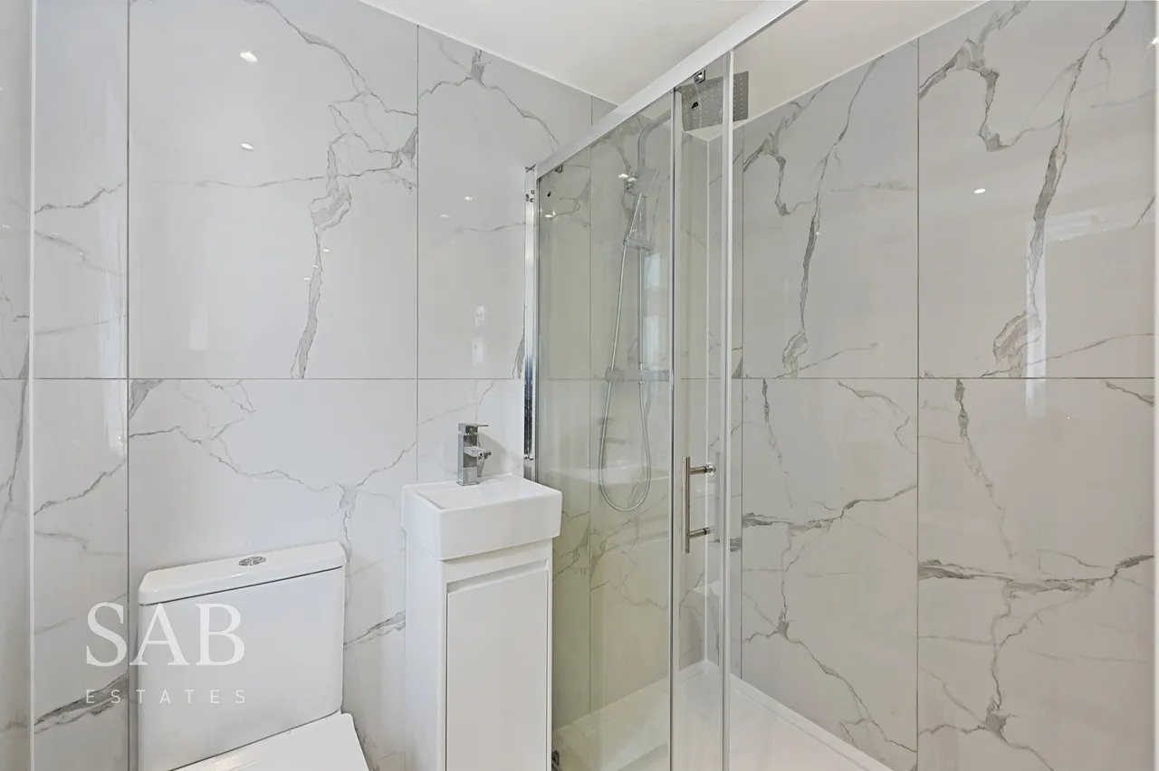 Eastcote Avenue, Greenford, UB6, photo 8